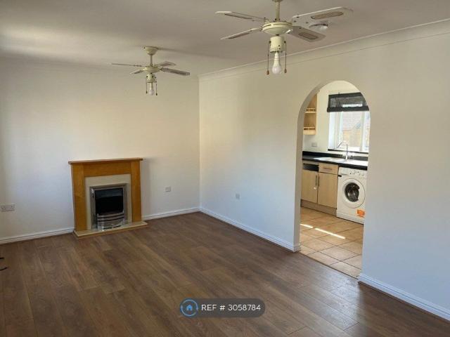 Longchamp Drive, Ely CB7, 2 bed flat to rent, £1,200 pcm | PrimeLocation