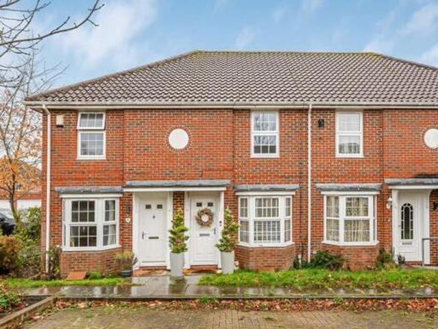 Longcroft Gardens, Welwyn Garden City, 2 Bedroom Terraced