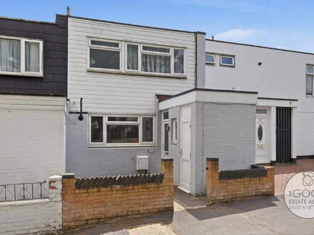 Longcroft Rise, Loughton IG10, 3 bed terraced house to rent, £2,200 pcm | PrimeLocation