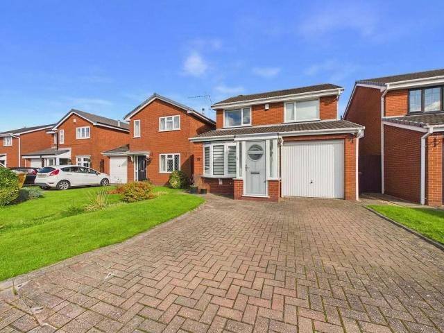 Longcroft, Tyldesley M29, 3 bed detached house to rent, £1,500 pcm | PrimeLocation