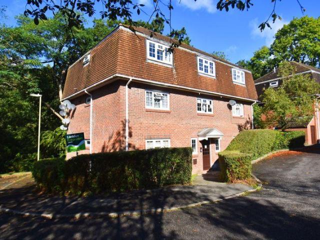 Longacre Rise, Basingstoke RG24 1 bed apartment to rent £1,000 pcm £231 pw