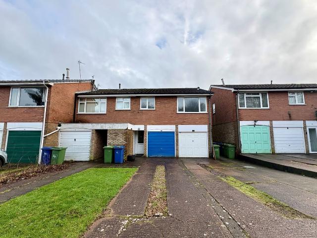 Longacres, Cannock WS12, 2 bed flat to rent, £870 pcm | PrimeLocation