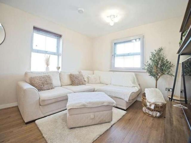 Longacres, CF31
