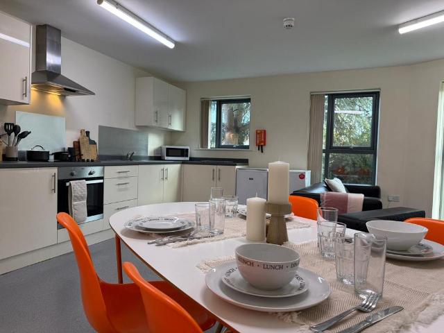 Longdales Lodge, Lincoln LN2 6 bed private hall to rent £3,250 pcm £750 pw