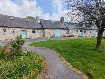 Longere Avec Deuxieme Habitation Et Grand Terrain 63m² Séglien