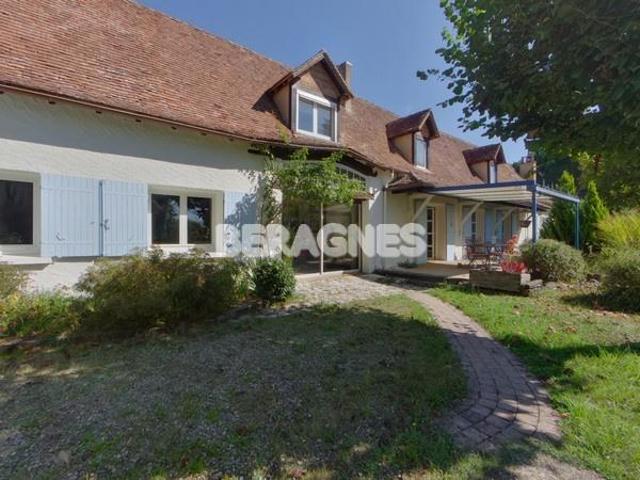 Longere Du 18o 5 Chambres Piscine Parc Clos 14 000 M2 295m² Bergerac