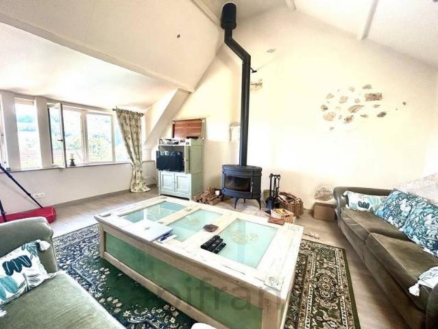 Maison familiale avec 4 chambres et un studio secteur Beaulieu sur Dordogne