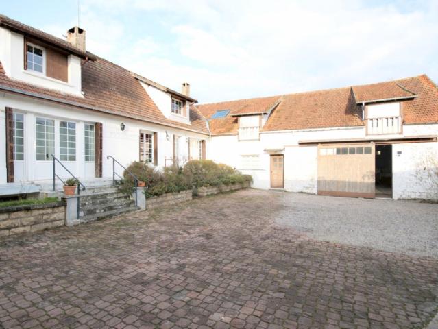 Maison de caractère avec suite parentale de 53 m² et studio