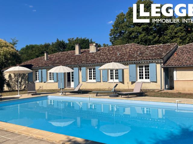 Longére en pierre avec beaucoup de charme, 4 chambres et piscine privée