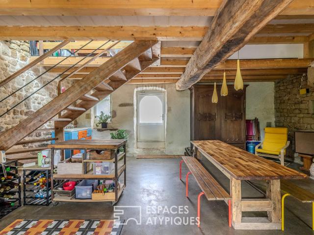 Longère historique au coeur d'un village paludier 225m² Guérande