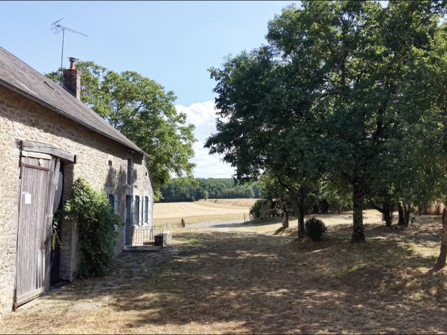 Longère idéalement située avec jolie vue 70m² Brinay