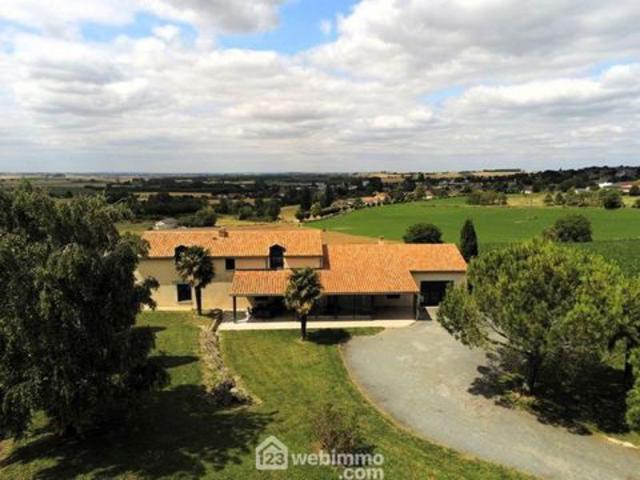 Longère 245m² Mirebeau