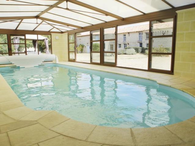 Longère 260 m² avec piscine