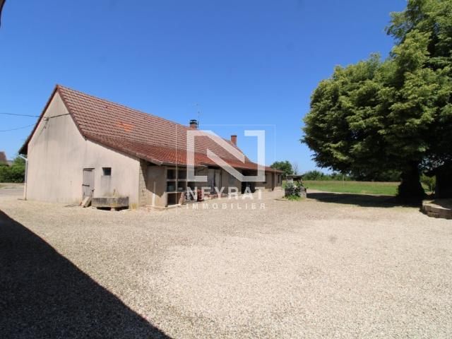 longère 3/4 chambres, dépendances et parcelle de 6785 m²