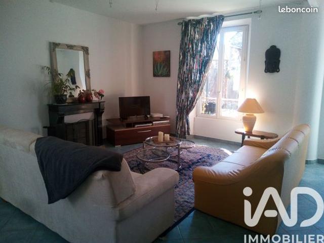 Longère 5 pièces 175 m²