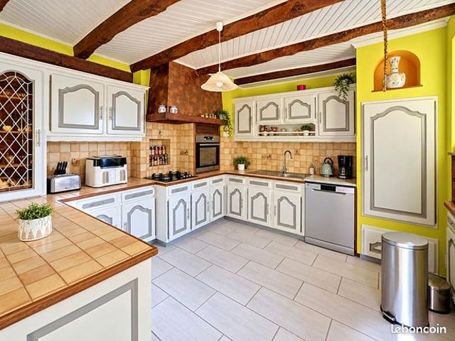 Longère 5 pièces 232 m²