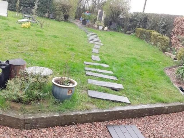 LONGERE