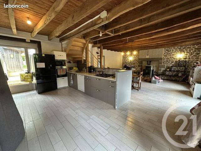 Longère 6 pièces 190 m²
