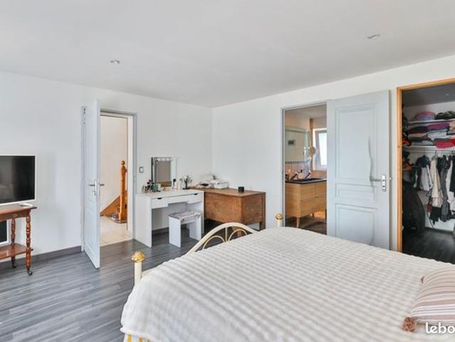 Longère 6 pièces 191 m²
