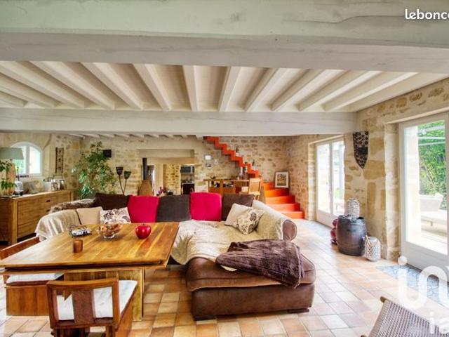 Longère 9 pièces 327 m²