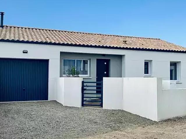 Longeville sur Mer 85560 Location maison 4 pièces t4 au dernier étage