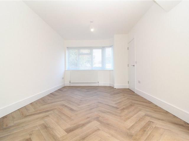 Longford Avenue, Feltham, TW14 9TQ