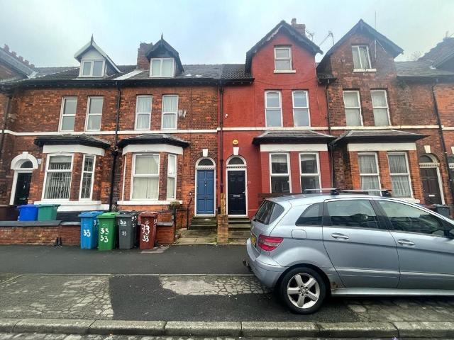 Longford Place, Victoria Park. 4 bed terraced house to rent £1,907 pcm £440 pw