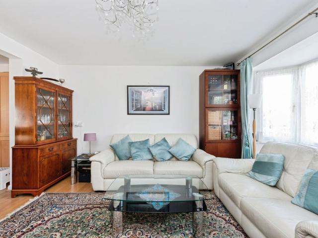 Longford Road, Twickenham, TW2 6EB