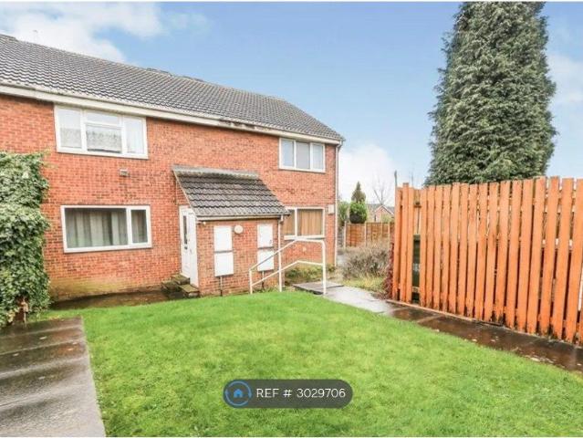 Longfellow Grove, Wakefield WF3, 1 bed flat to rent, £690 pcm | PrimeLocation