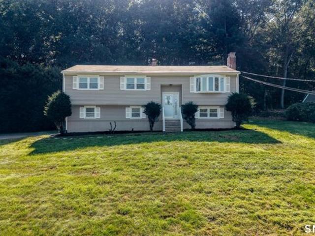 Longfellow Rd, Shelton, Home For Sale