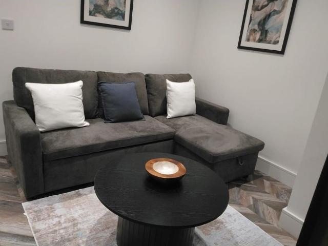 Longfellow Road, Worcester Park KT4, 4 bed property to rent, £2,550 pcm | PrimeLocation