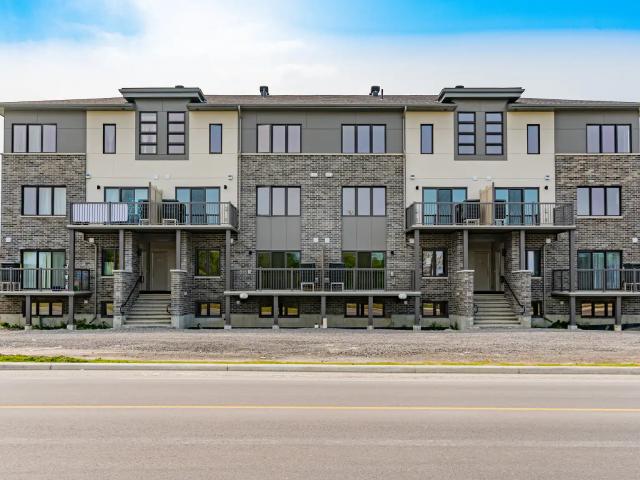 Longfields Square 2 Urban Terraces