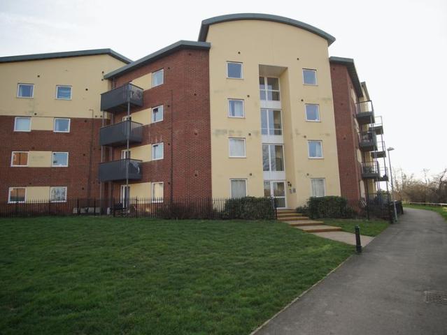 Longhorn Avenue, Gloucester GL1, 2 bed flat to rent, £975 pcm | PrimeLocation