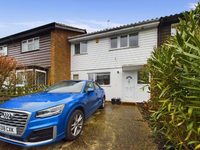 Longheath Gardens, Croydon, CR0 3 bed house to rent £2,100 pcm £485 pw