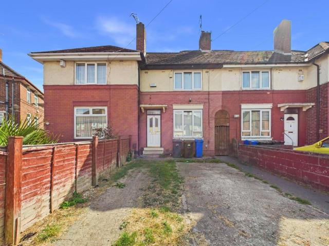 Longley Avenue West, Sheffield S5 2 bed terraced house to rent £825 pcm £190 pw