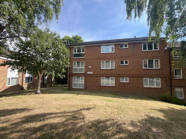 Longley Hall Road, Sheffield S5, 2 bed flat to rent, £850 pcm | PrimeLocation