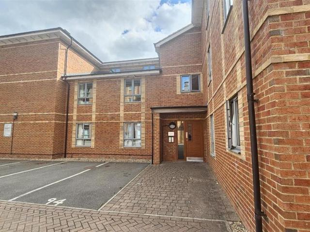 Longley House, Heworth 2 bed apartment to rent £1,200 pcm £277 pw