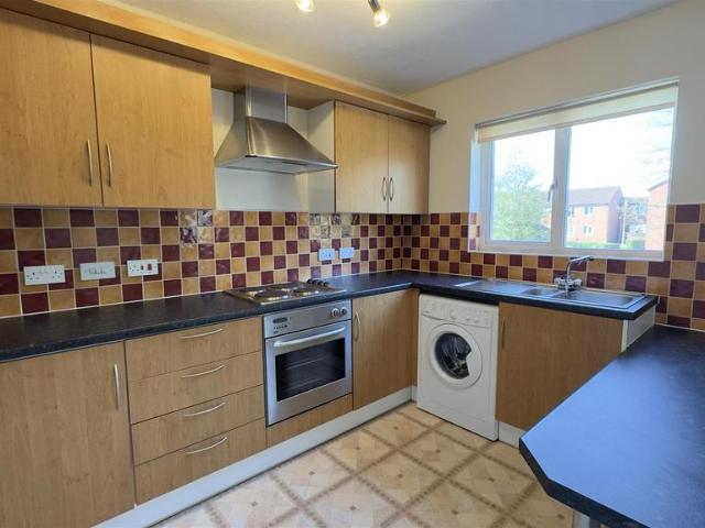 Longley Road, Worsley 2 bed apartment to rent £995 pcm £230 pw