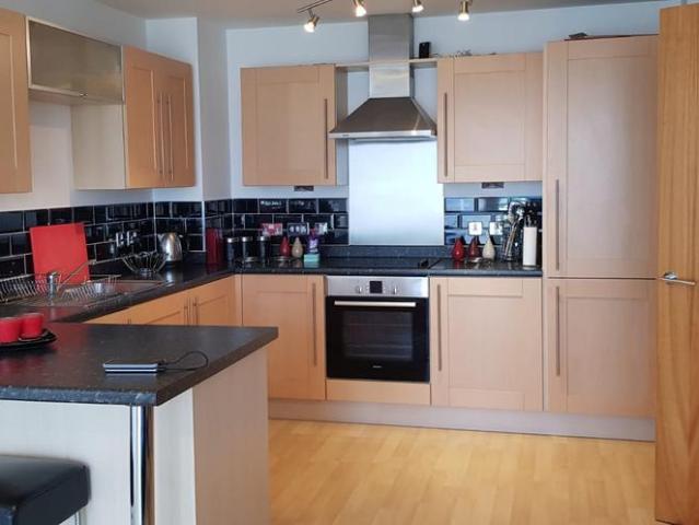 Longleat Avenue, Birmingham, B15 2 bed apartment to rent £1,100 pcm £254 pw