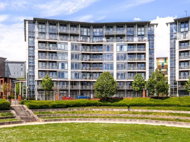 Longleat Avenue, Park Central, B15 2DF, United Kingdom | 2 bed apartment for rent #138851294 | Rentberry
