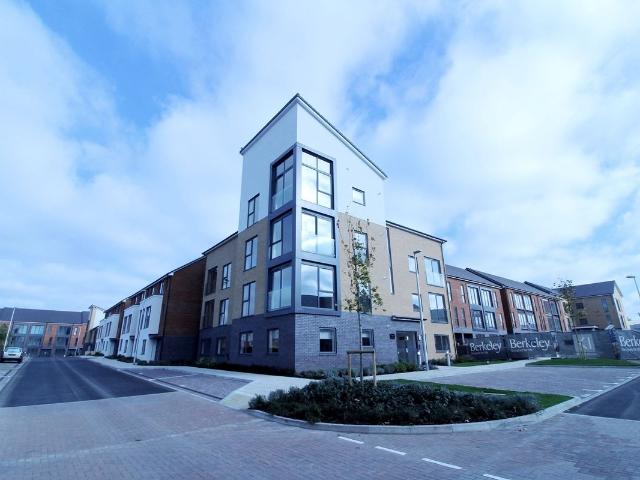 Longships Way, Reading RG2, 1 bed flat to rent, £1,200 pcm | PrimeLocation