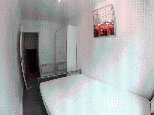 Longshore, London SE8 1 bed in a flat share to rent £800 pcm £185 pw