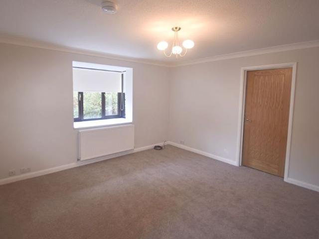 Longstock Close, Basingstoke