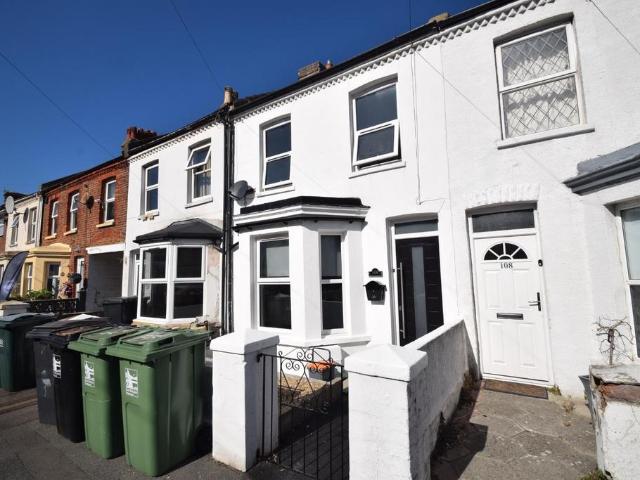 Longstone Road, Eastbourne BN21 3 bed terraced house to rent £1,475 pcm £340 pw