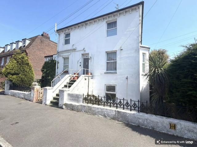 Longstone Road, Eastbourne BN21, 2 bed flat to rent, £1,200 pcm | PrimeLocation