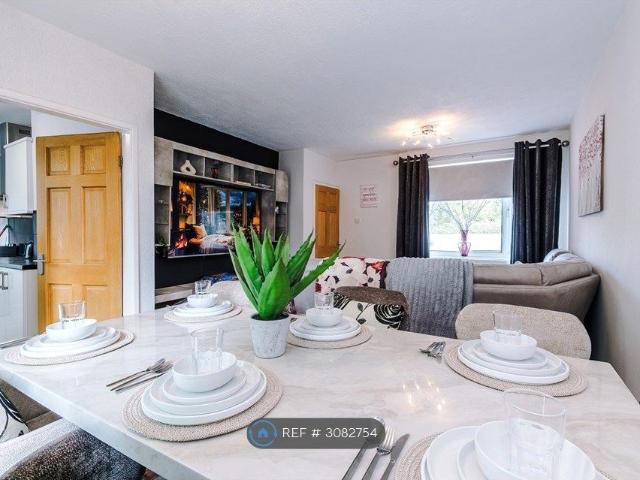 Longridge, Knutsford WA16, 3 bed detached house to rent, £3,800 pcm | PrimeLocation