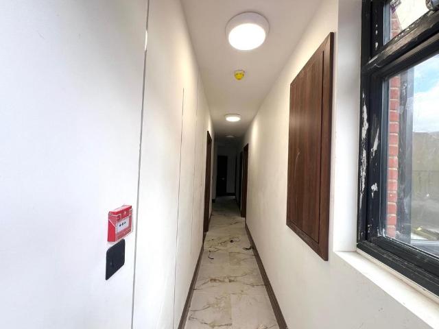 Longridge Lane, Southall UB1 7 bed semi detached house to rent £6,999 pcm £1,615 pw