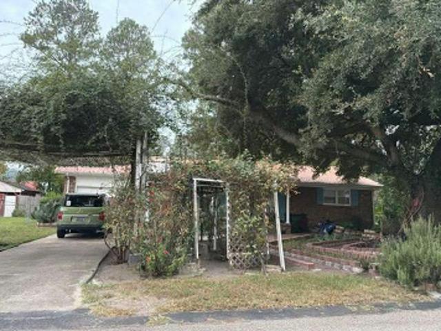 Longwood Ln