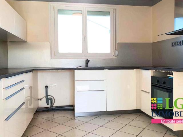Longwy: Charmante Maison avec trois chambres, garage et terr. 95m² Longwy