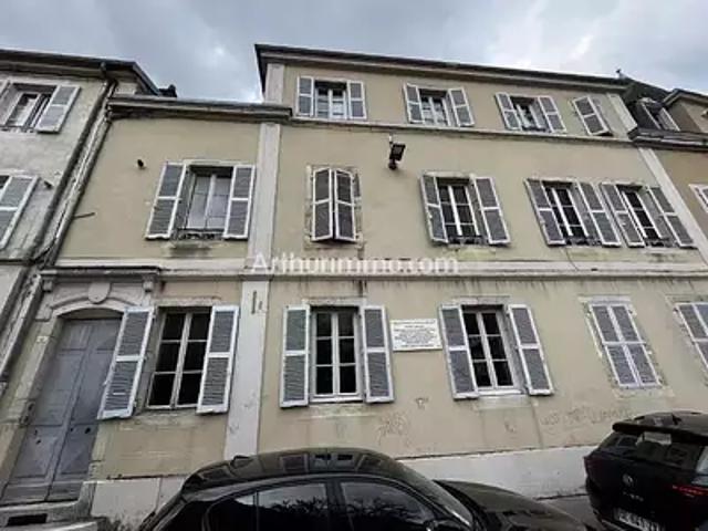 Lons le Saunier 39000 Location appartement 3 pièces t3